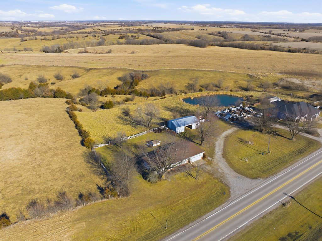 Listing Photo: 26936 Hwy T30, Exline, IA 52555-18